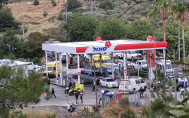 זירת הפיגוע בתחנת הדלק בעלי (צילום: נדב גולדשטיין/TPS)