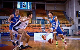 נועם יעקב נבחרת העתודה (צילום: אתר רשמי, אתר FIBA)