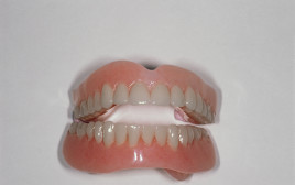 שיניים תותבות (צילום: אינגאימג')