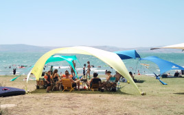 קיץ, חוף ים (צילום: אושרי בן דור, איגוד ערים כנרת)