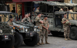 חיילי צבא לבנון בעיירה כחאלה (צילום: רויטרס)