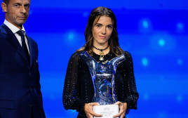 שחקנית השנה של אופ"א, אאיטנה בונמאטי הספרדייה (צילום: GettyImages, Marcio Machado/Eurasia Sport Images)
