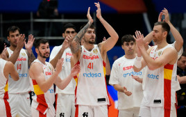 נבחרת ספרד בכדורסל (צילום: GettyImages, BAY ISMOYO/AFP)