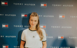 גל מלכה באירוע השקת הקולקציה החדשה של TOMMY HILFIGER (צילום: דנה קופל,איה ואבי צלמים)