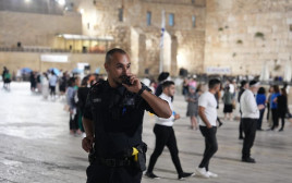 פעילות משטרת ירושלים לקראת חגי תשרי (צילום: דוברות המשטרה)