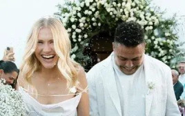 שחקן העבר רונאלדו מתחתן בפעם השלישית עם בת זוגו סלינה לוקס (צילום: אתר רשמי, אינסטגרם celinalocks)