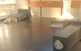 הנזק שנגרם לפסלים במוזיאון ישראל (צילום: מוזיאון ישראל)