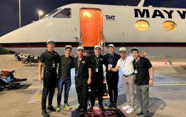 מטוסו של פלויד מייוות'ר עם סיוע לישראל (צילום: איתי שקד)