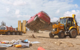 פינוי הרכבים בעוטף עזה (צילום: אנצ'ו גוש)