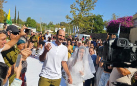 החתונה של נבו ונופאר בקצרין (צילום: באדיבות המשפחה)