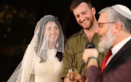 ג׳ייק גולדסטון ומורגן מתחתנים (צילום: רן ברגמן)