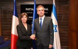 אלי כהן ושרת החוץ של צרפת קתרין קולונה (צילום: משרד החוץ)