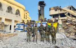 חיילי גולני בכיכר "פלסטין" בעזה (צילום: דובר צה"ל)