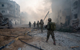 חיילי צה"ל בעזה (צילום: Israel Defense Forces/ via REUTERS)