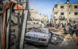 הפצצות ברפיח (צילום: Abed Rahim Khatib/Flash90)
