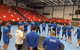 נבחרת ישראל מקיימת את האימון הראשון בסלובקיה (צילום: אתר רשמי, דורון בן עטיה)