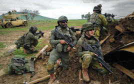 חיילי מילואים בצפון (צילום: מיכאל גלעדי, פלאש 90)