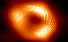 שדה מגנטי ספירלי סביב החור השחור במרכז שביל החלב (צילום: רויטרס)
