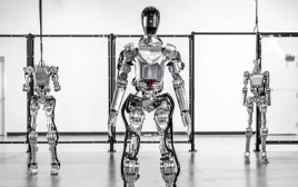 רובוט הבינה המלאכותית. מבצע קישורים "אנושיים" (צילום: OpenAI)