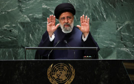 נשיא איראן איברהים ראיסי בעצרת הכללית של האו"ם (צילום: REUTERS/Mike Segar)