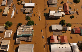 שיטפונות בברזיל. למעלה מ-75 נספים (צילום: רויטרס)