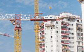 אתר בנייה באר יעקב (צילום: יוסי אלוני, פלאש 90)
