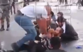 אלימות בהפגנת חרדים בירושלים (צילום: רשתות חברתיות, שימוש לפי סעיף 27 א')