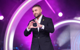 אור בן דוד בכניסה לבית "האח הגדול" (צילום: מיכה לובטון)