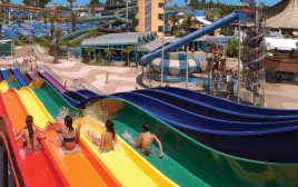 מתחם מגלשות (צילום: באדיבות ימית 2000)