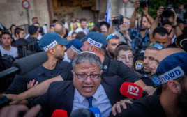 בן גביר בשער שכם (צילום: חיים גולדברג, פלאש 90)