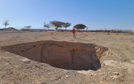 הבולען ממנו חולץ היעל (צילום: דוברות המשטרה,דוברות רשות הטבע והגנים)