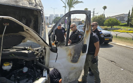 פיצוץ הרכב ברחובות (צילום: דוברות המשטרה)