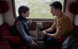 בנסיעות בנות שעות ברכבת יחדיו, "מורדים לסופ"ש" (צילום: באדיבות סרטי נחשון)