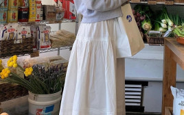 חצאית הסבסטיאן של DÔEN (צילום: צילום מסך אינסטגרם)