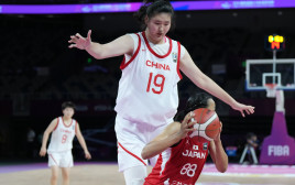 ז'אנג זי יו, כדורסלנית סינית (צילום: GettyImages)