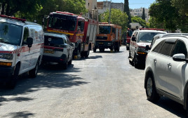נצרת עלית לכודים בבור (צילום: תיעוד מבצעי מד"א)