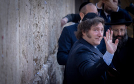 חאבייר מיליי בכותל (צילום: Chaim Goldberg/Flash90)