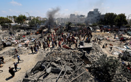 זירת התקיפה בח'אן יונס (צילום: REUTERS/Mohammed Salem)