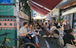 שוק הכרמל (צילום: דנה סתוי)