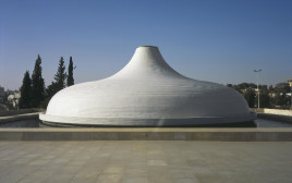 היכל הספר במוזיאון ישראל (צילום: אלי פוזנר)
