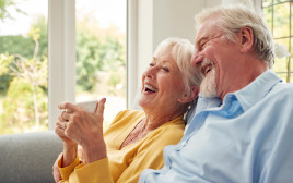 כיתוב: קשישים. הזדקנות בשני שיאים (צילום: iStock)