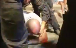 מעצר הרופא ד"ר ולדימיר טנק (צילום: צילום מסך רשת X)
