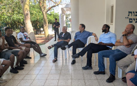 חברי השדולה למען המכינות הקדם צבאיות ביקרו במכינות בדרום ובעוטף עזה (צילום: ללא קרדיט)