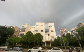 גשם במרכז (צילום: אבשלום ששוני)