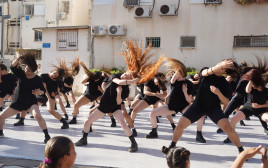 אירוע מחול חובק קהילה בקאנטרי קהילתי בארבור (צילום: אהוד מלמד)
