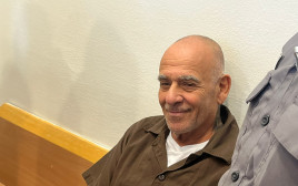 מוטי ממן החשוד בריגול לאיראן בבית המשפט (צילום: פלד ארבלי)