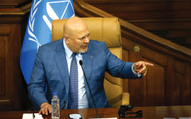 התובע בבית הדין הפלילי בהאג כרים קאן (צילום: רויטרס)
