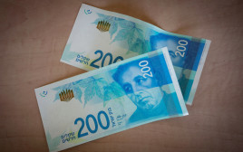 שטר של 200 שקלים (צילום: חיים גולדברג פלאש 90)