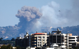 אחת ההפצצות הישראליות בלבנון  (צילום: רויטרס)