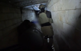 לוחמי צה"ל במנהרות בדרום לבנון  (צילום: דובר צה"ל)